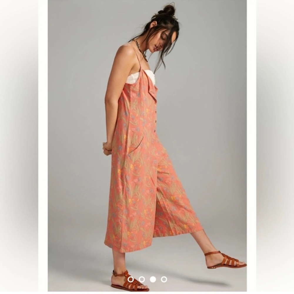 Bobo chooses floral cropped overalls for Anthropologie size small